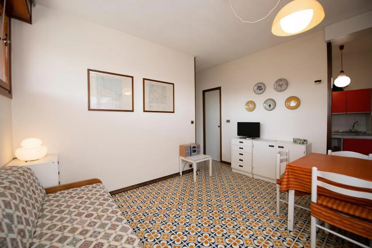 Apartment Appartamenti Francesco E Luisa Peschiera del Garda