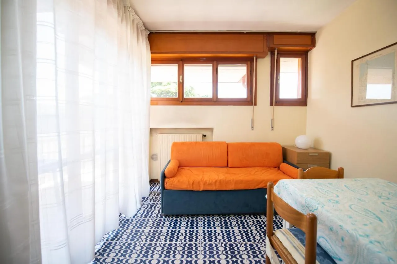 Apartment Appartamenti Francesco E Luisa Peschiera del Garda Italy