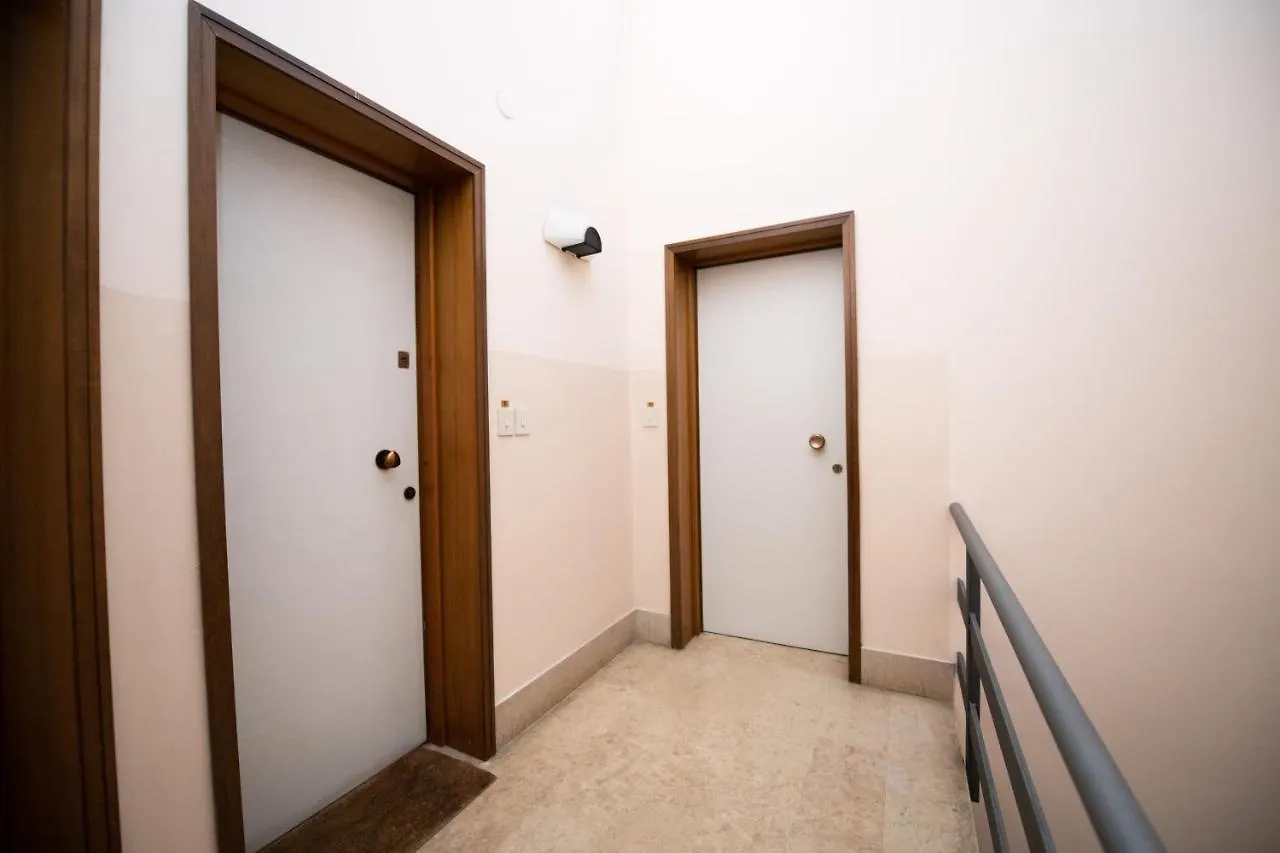 Appartamenti Francesco E Luisa Peschiera del Garda Apartment